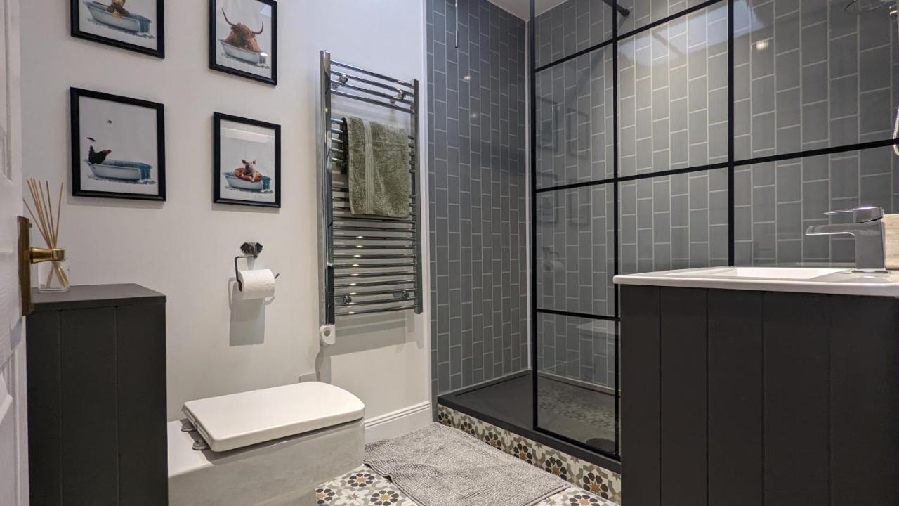 Beautiful Spacious Central Flat, פיטלוצ'רי מראה חיצוני תמונה